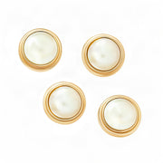 Pearl set in 18kt Gold Tuxedo Studs
